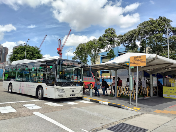 ジョホールバルからシンガポールへバスで向かう