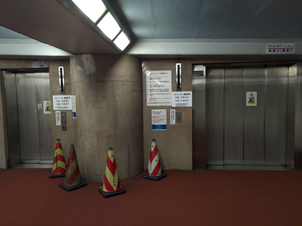 関門トンネル人道を歩く