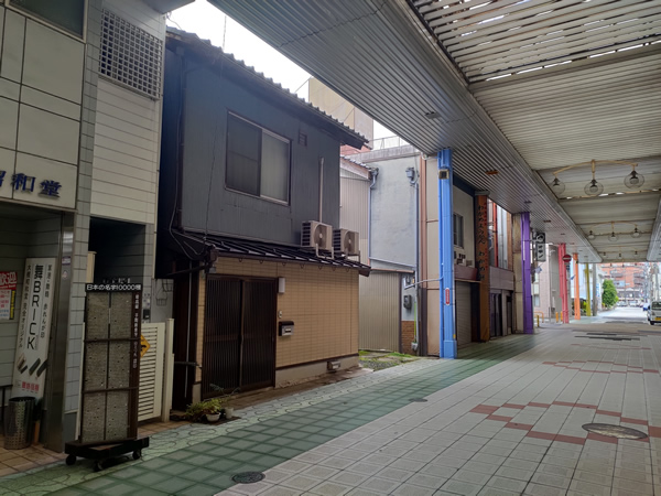 舞鶴のシャッター通り商店街