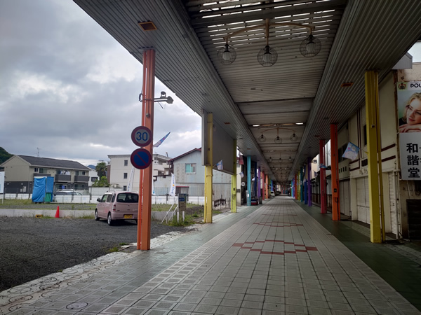 舞鶴のシャッター通り商店街