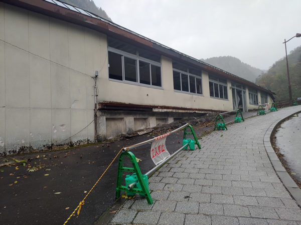天人峡温泉の廃墟