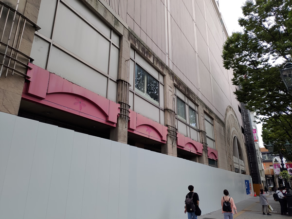仙台の一等地にあるさくら野百貨店仙台店の廃墟