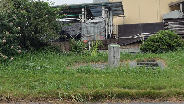 大阪の遠里小野にある不法占拠部落と白蛇祠