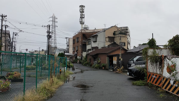 大阪の遠里小野にある不法占拠部落と白蛇祠