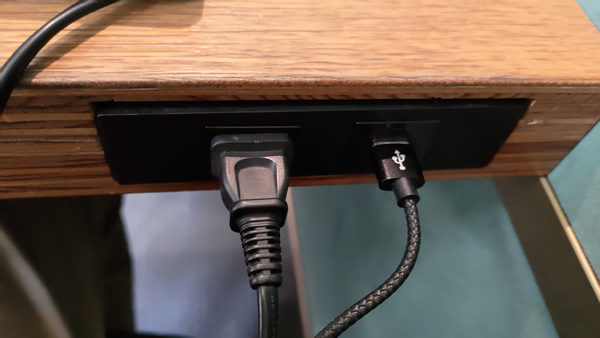 ノマド的に日本最強と言われる高輪ゲートウェイのスタバ