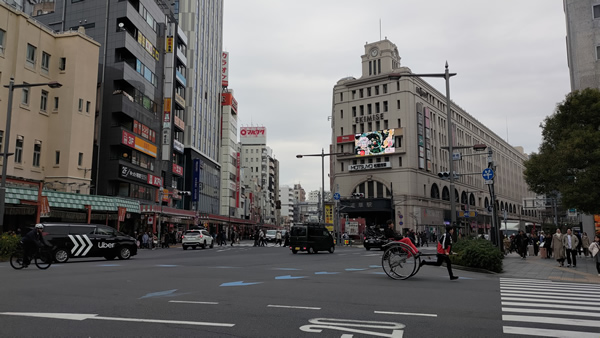 現存する日本最古の地下街、浅草地下街