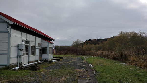北海道の廃線、深名線跡の添牛内駅