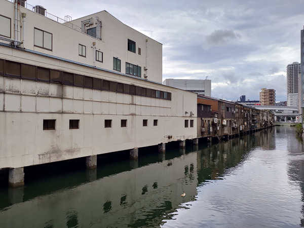 2回の大火災で商店街の半分が焼失した旦過市場