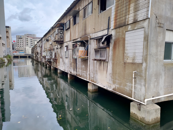 2回の大火災で商店街の半分が焼失した旦過市場