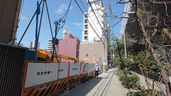 国際劇場と関西屈指のゲイタウン、新世界