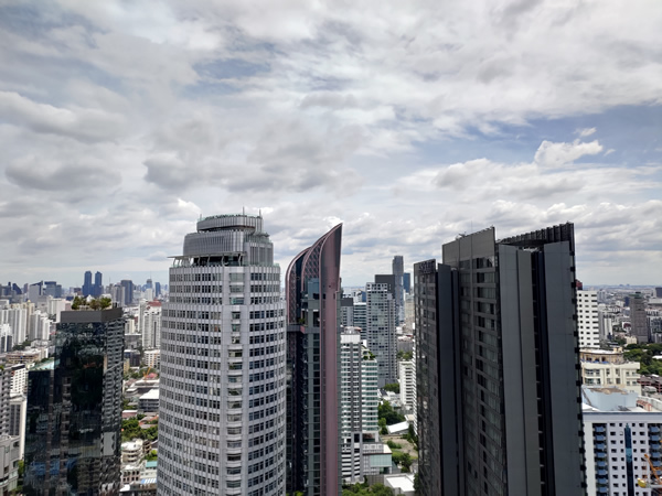 地上40階、人生で最も高いバンコクのノマドカフェ「PAPER PLANE PROJECT」